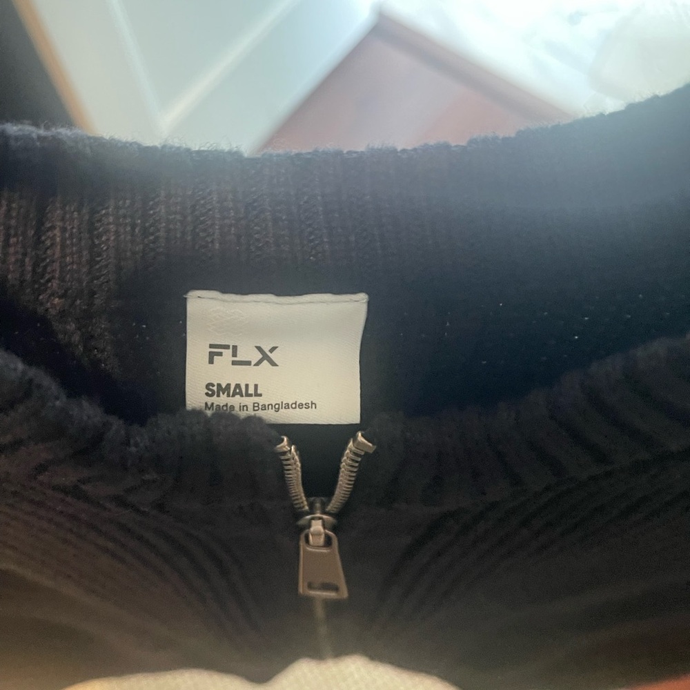 Women's Black Zip-Up Sweater Vest - Picture 2 of 3